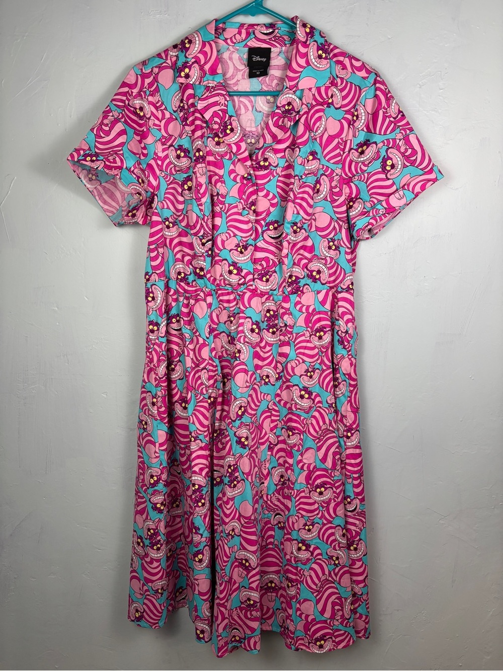 Disney Torrid Alice in Wonderland Pink & Teal Cheshire Cat Print Dress